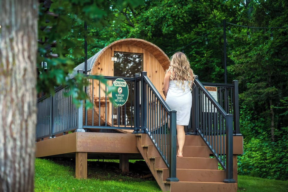 End the day with warmth and relaxation in the private barrel sauna, overlooking Fawn Lake.