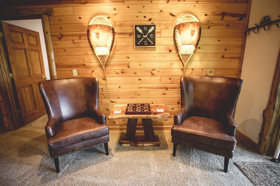 Sit & enjoy a tic-tac-toe game with your family or friend while watching a movie on the TV.