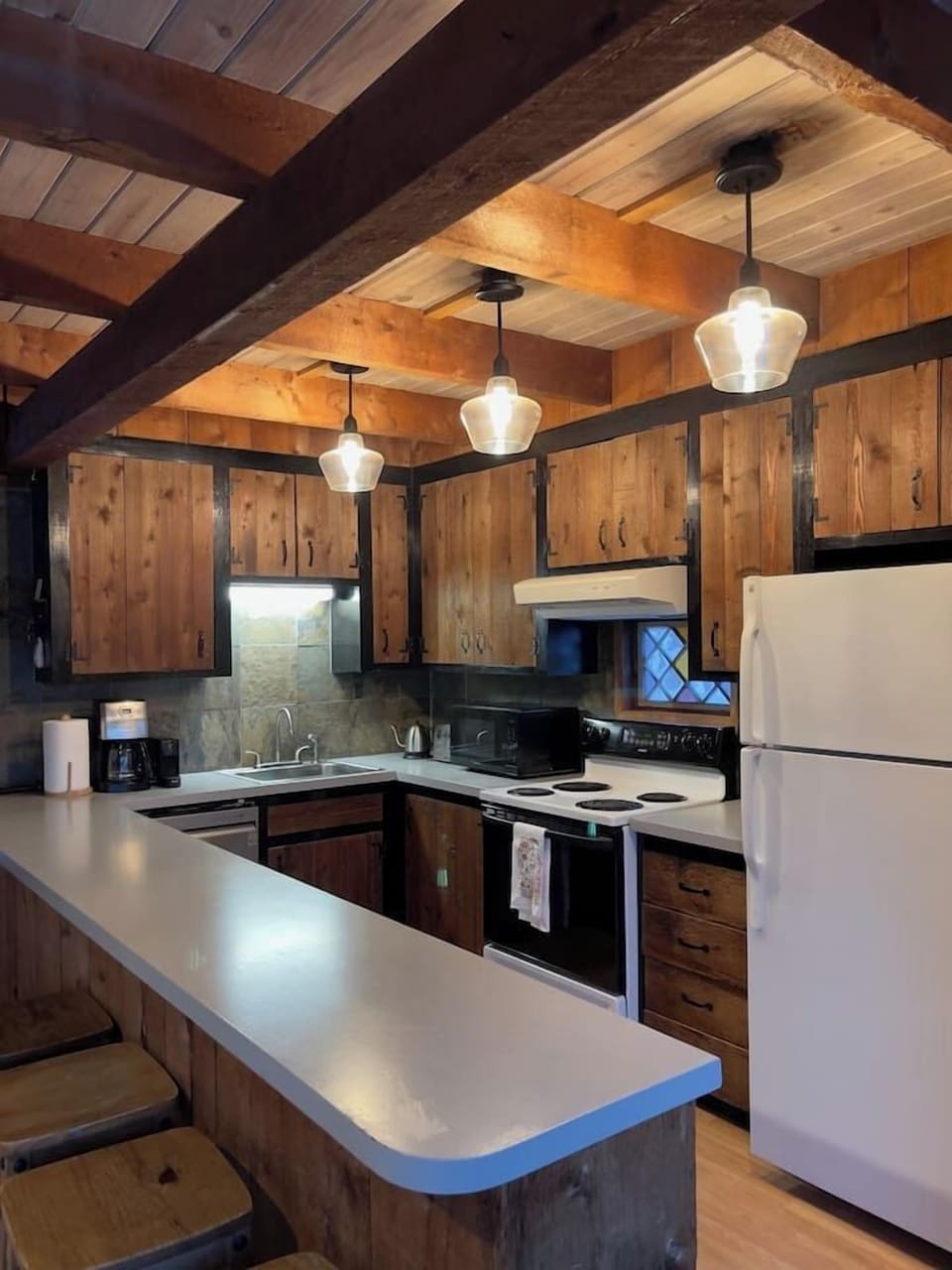 Fully equipped kitchen