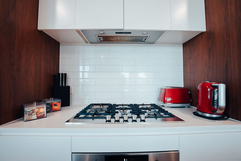 Executive Retreat with Water Views | Private kitchen | Full-size fridge, microwave, oven, stovetop