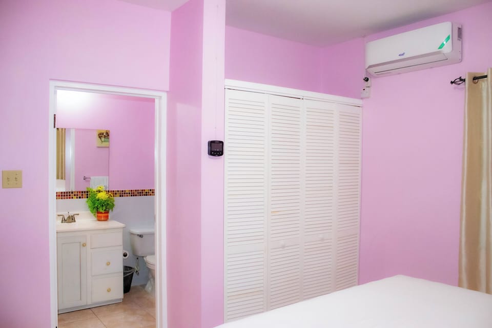 Bedroom 1 - Ensuite Bathroom