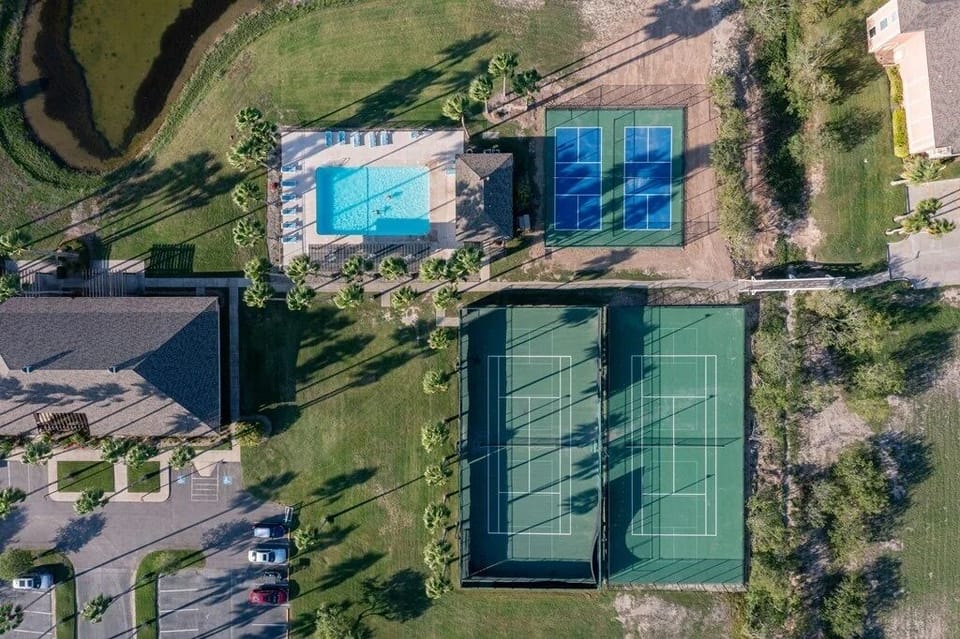 Pickleball Courts