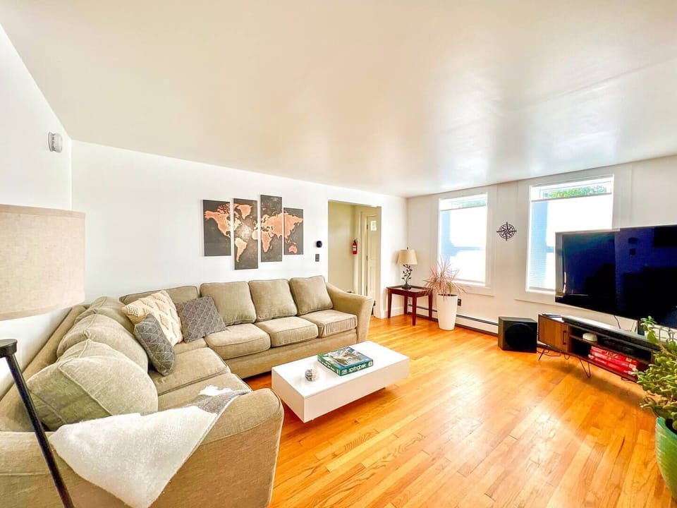 Comfortable Sectional: 1st Floor
