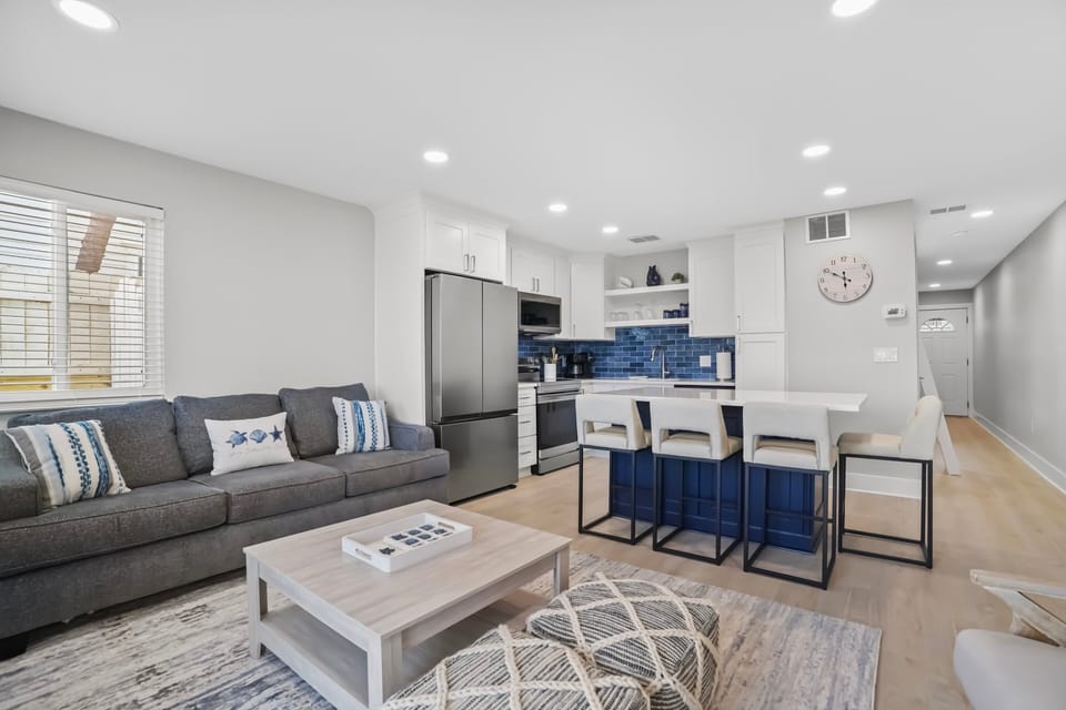 Living and kitchen view
