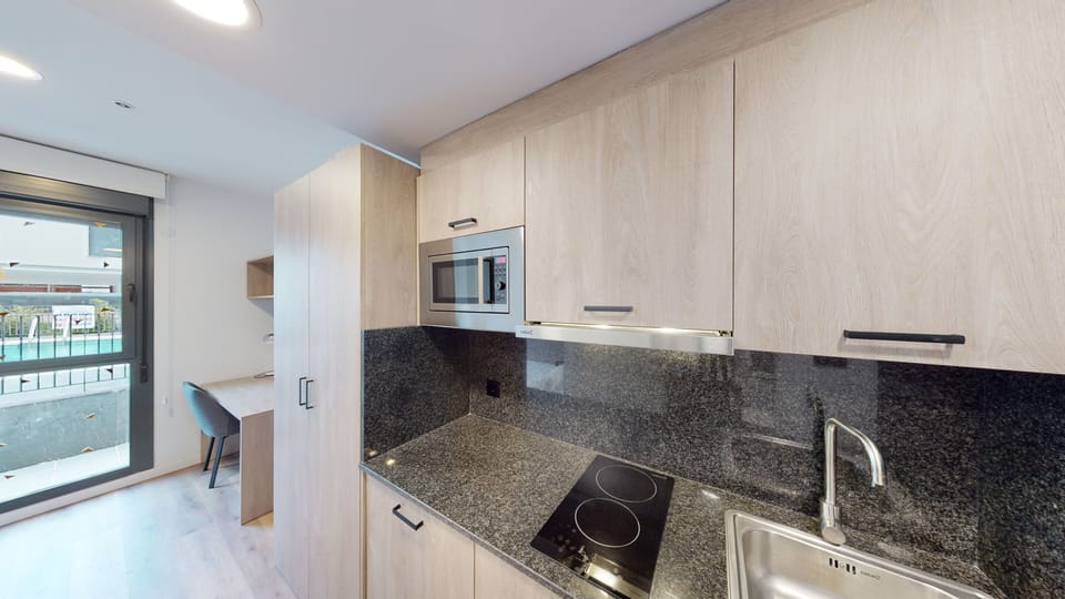 Single room in apartment | Private kitchen