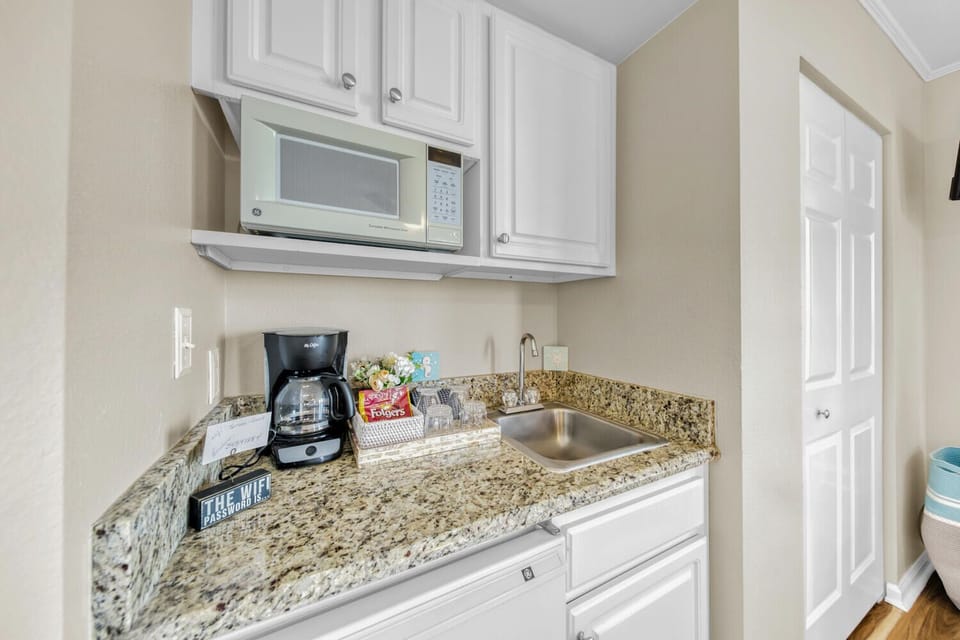 Second Master Bedroom Kitchenette
