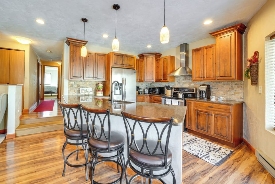 Kitchen | Drip Coffee Maker | Tea Kettle | Complimentary Spices | Knife Set