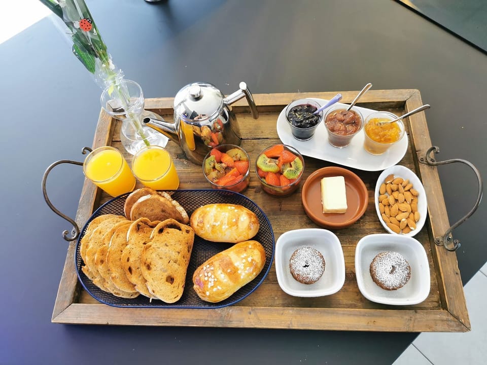 Daily continental breakfast for a fee