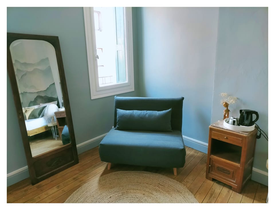 Comfort Triple Room, Ensuite, Mountain View (La chambre le Canigou) | Premium bedding, memory foam beds, free WiFi, bed sheets