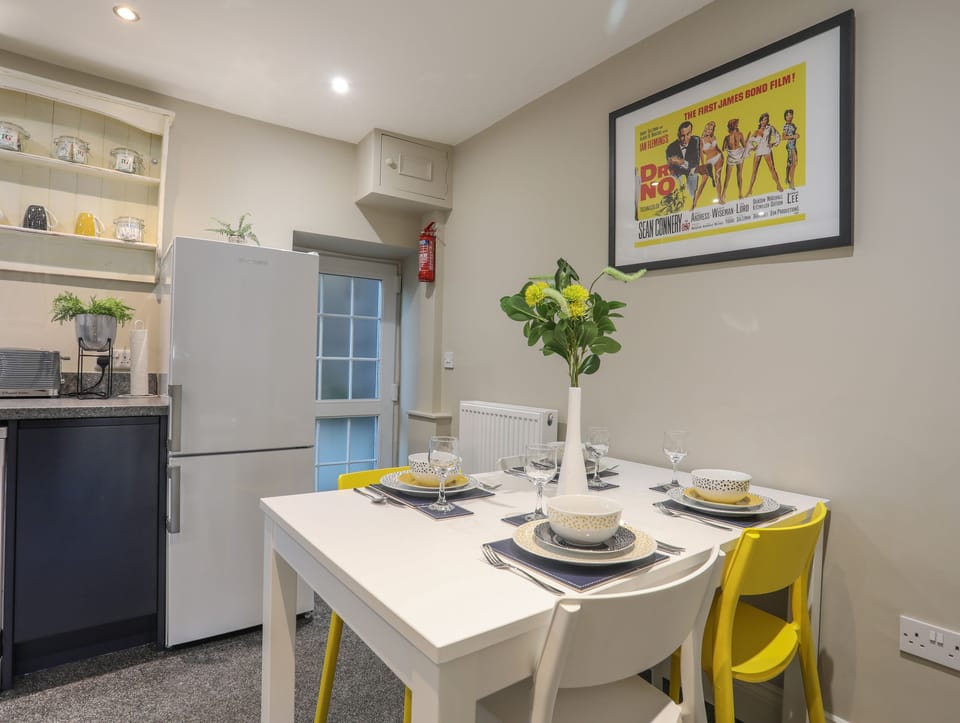 Cottage | Interior