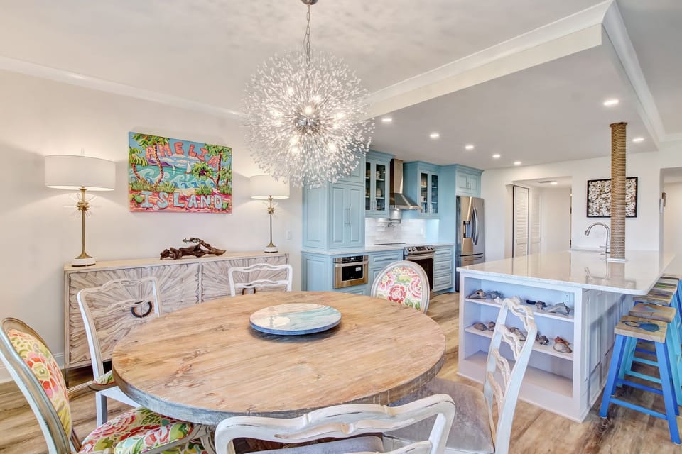 Wooden Dining Table Seating 6