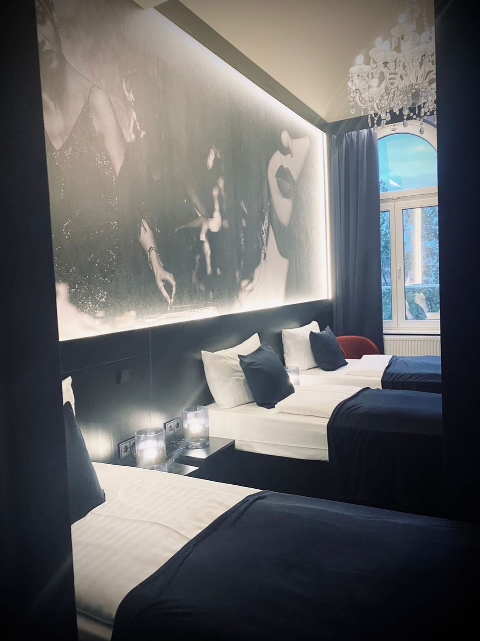 Casino triple room | Hypo-allergenic bedding, desk, soundproofing, free WiFi
