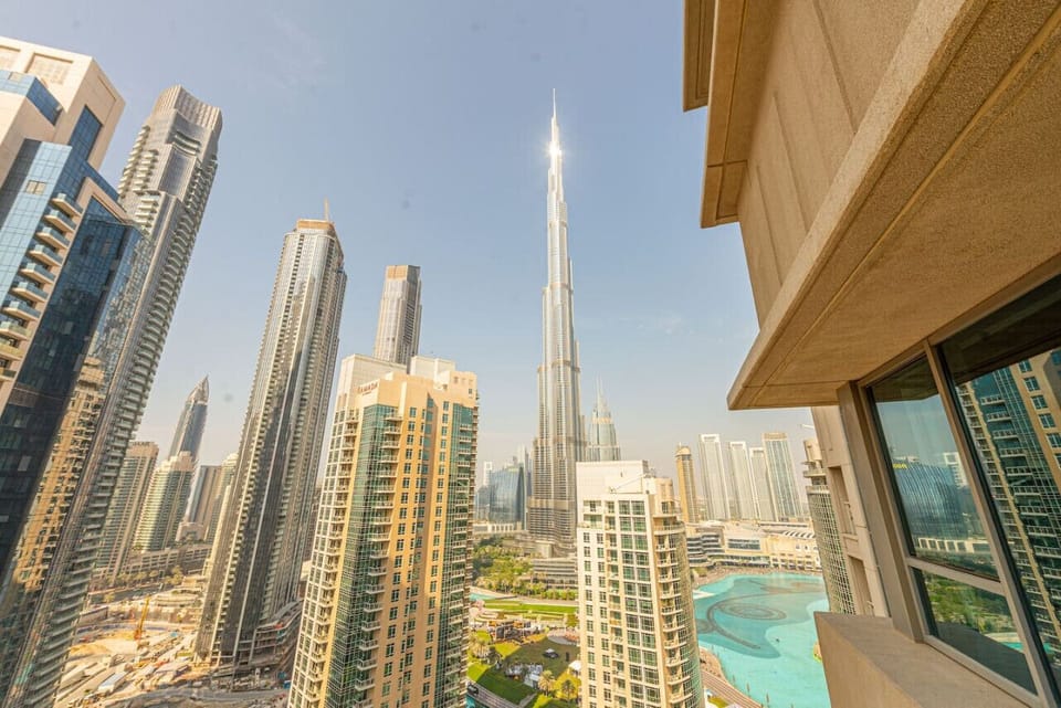 Skyline View: Savor breathtaking vistas of the iconic Burj Khalifa from your private balcony!