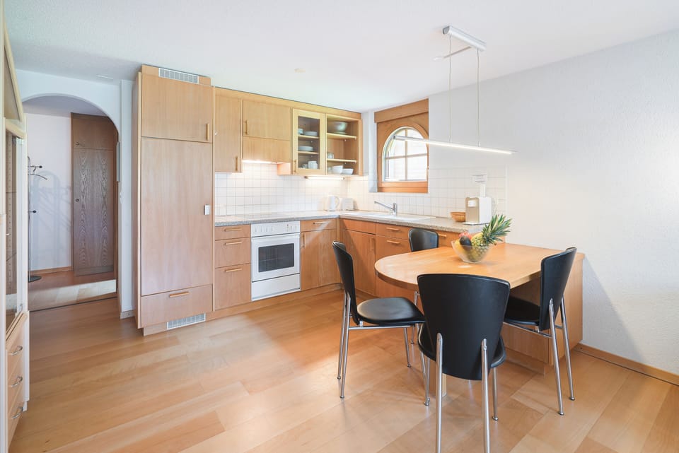 One-Bedroom Apartment with Matterhorn View | Private kitchen | Fridge, oven, stovetop, dishwasher