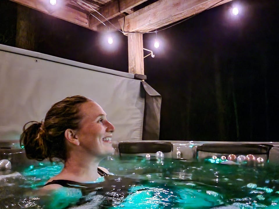 Slide
into the
private hot
tub after
sunset and let
the string
lights and
warm water
do the rest —
it's always just
yours