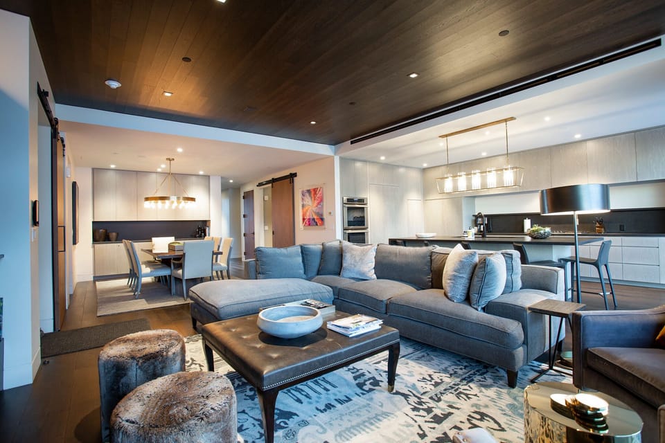 Furniture, Living Room, Room, Indoors, Chair