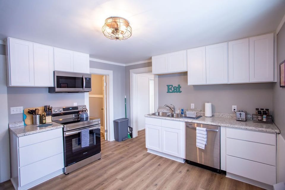 Fully Stocked Kitchen
