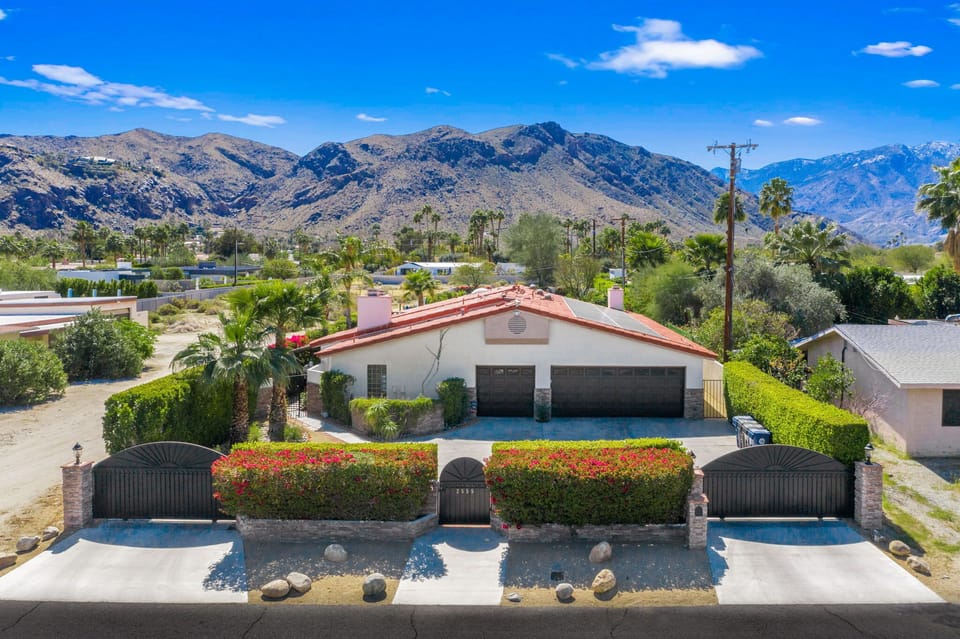 Frontyard view