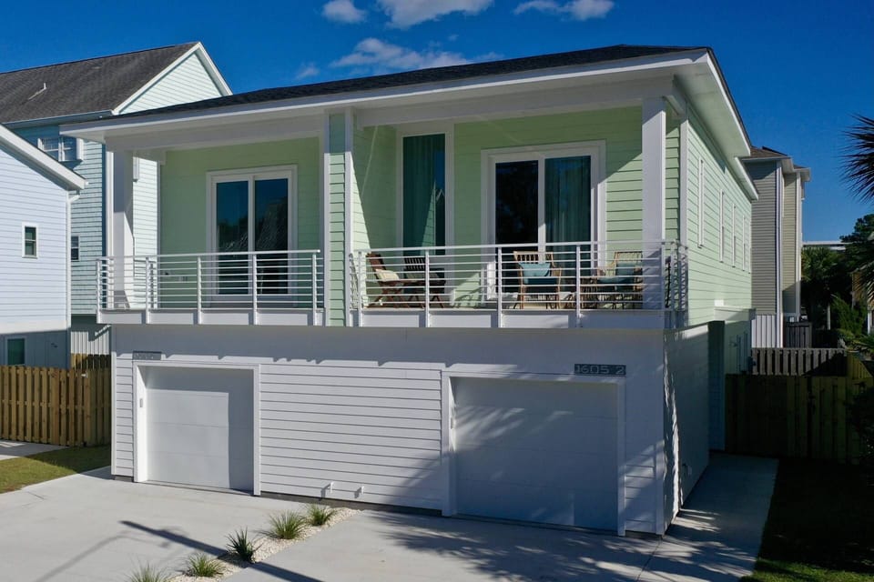 This luxury duplex is located in a quiet Carolina Beach Neighborhood