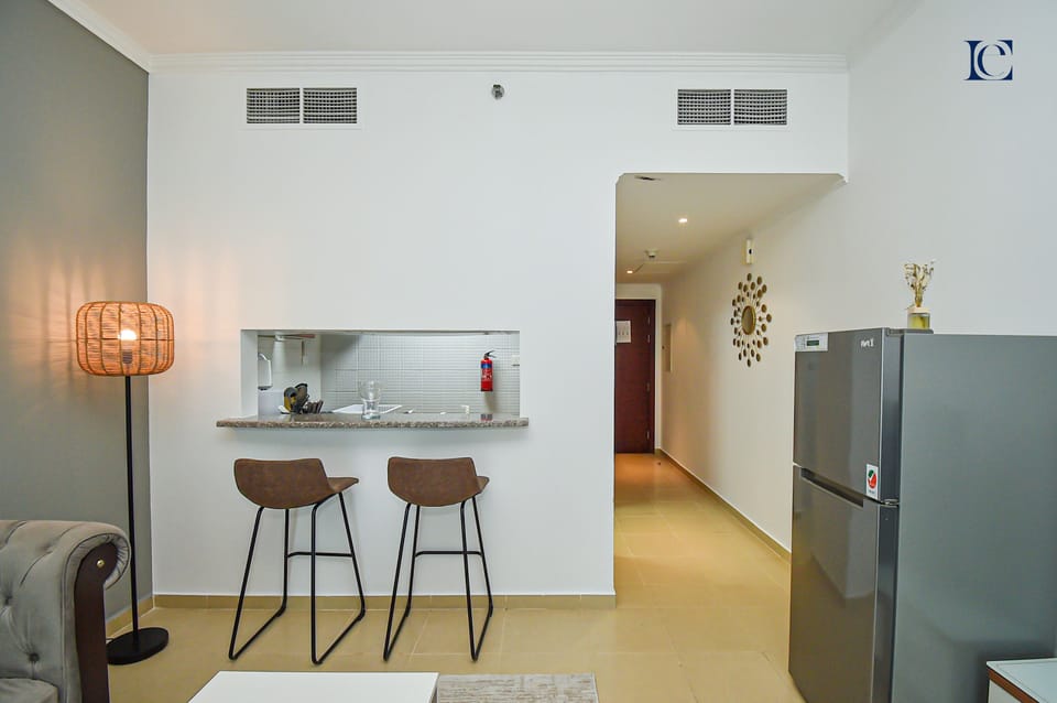 Studio | Private kitchen | Full-size fridge, microwave, stovetop, electric kettle