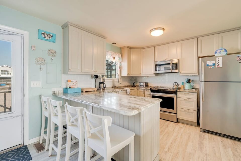The Chef in your family will love the well-equipped Kitchen.