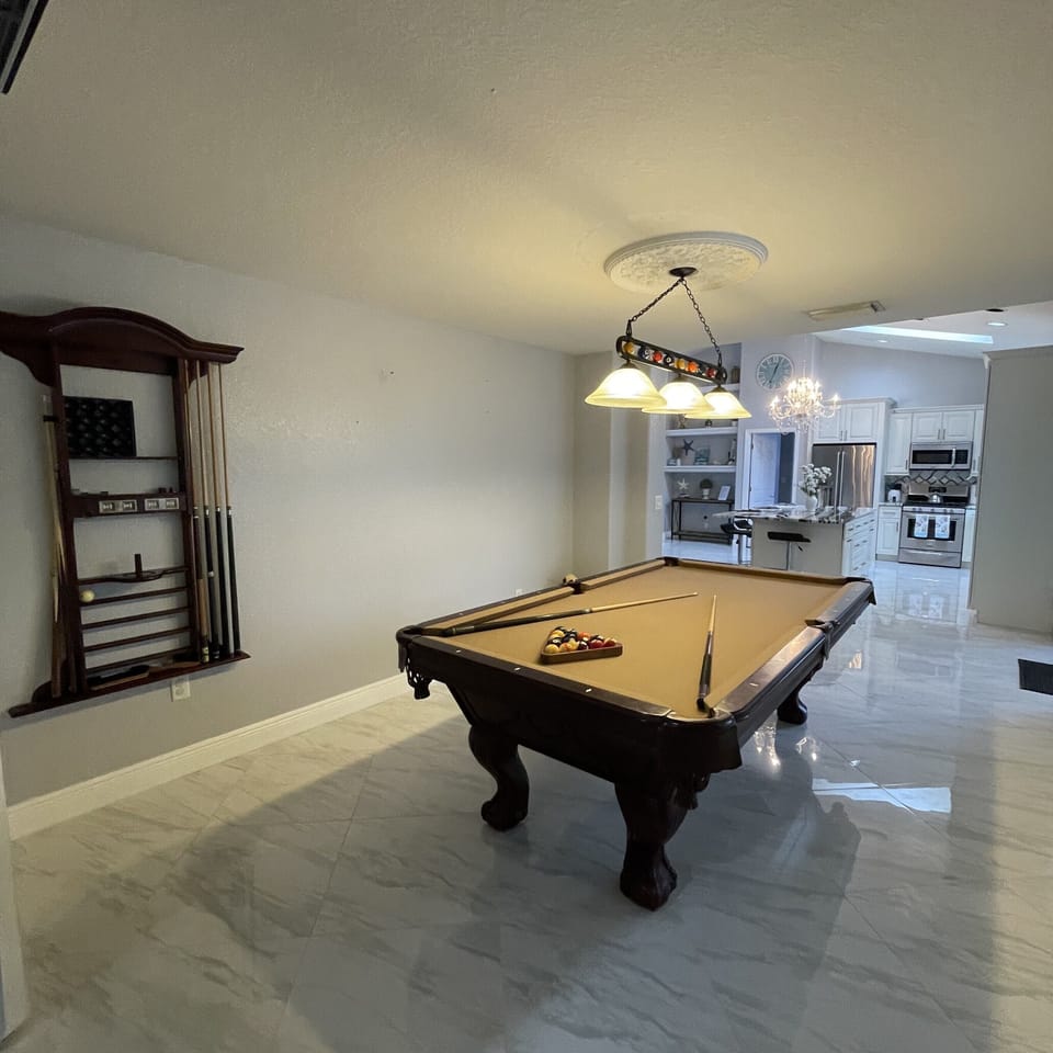 Pool table