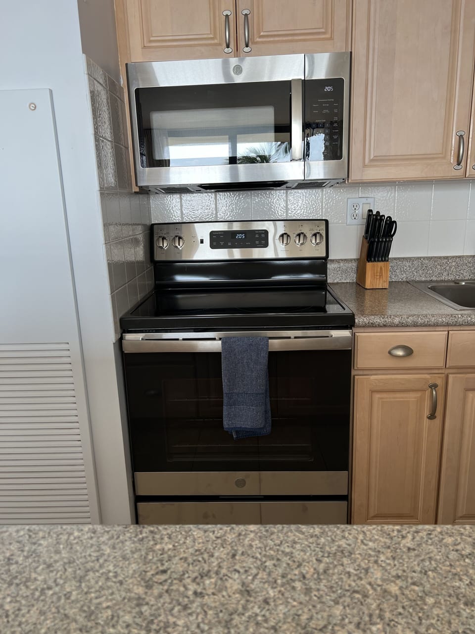 New stove has a Power boil cook top and convection oven 
