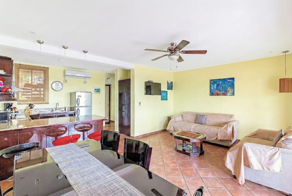 Living room&kitchen  area.