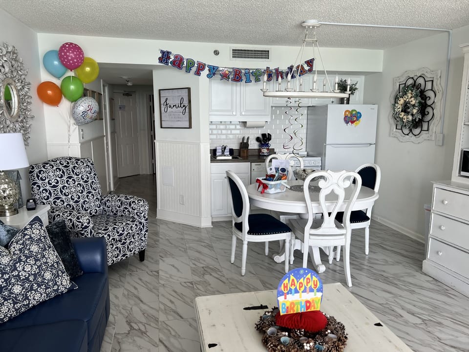 We can decorate the condo for your special occasion for an extra fee - just ask.