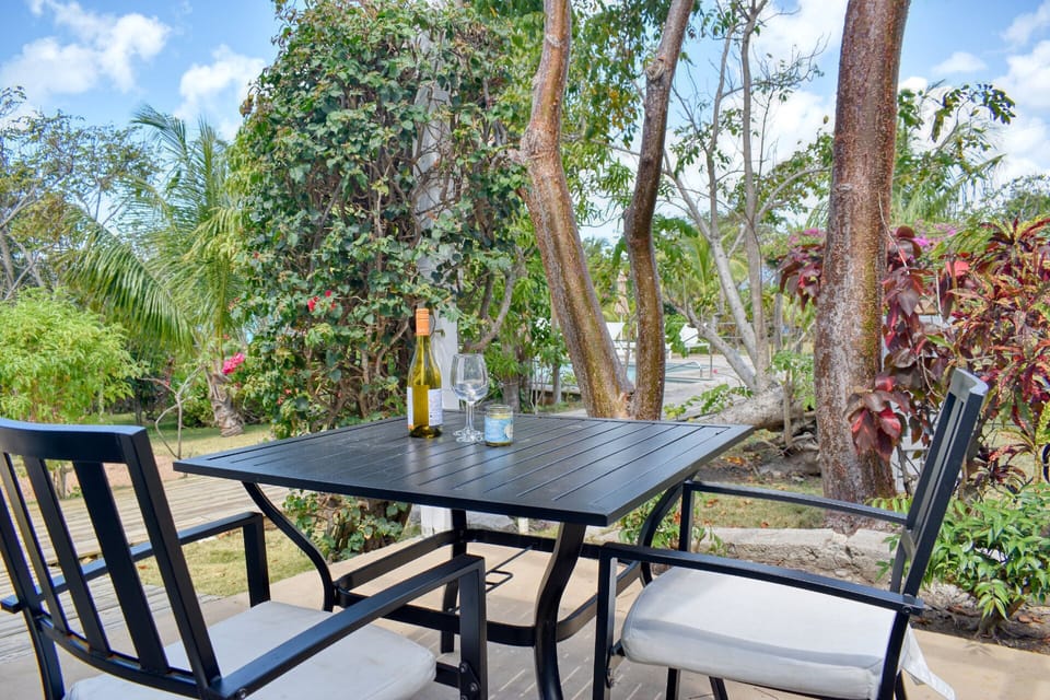 Outdoor dining area