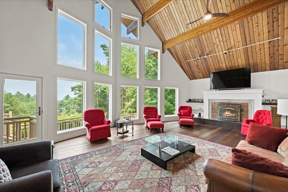 Great Room - Tall ceiling and big windows