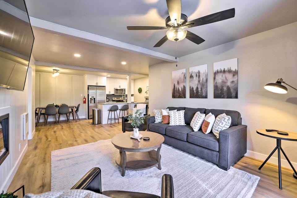 Living Area | Main Level | Free WiFi | Sleeper Sofa