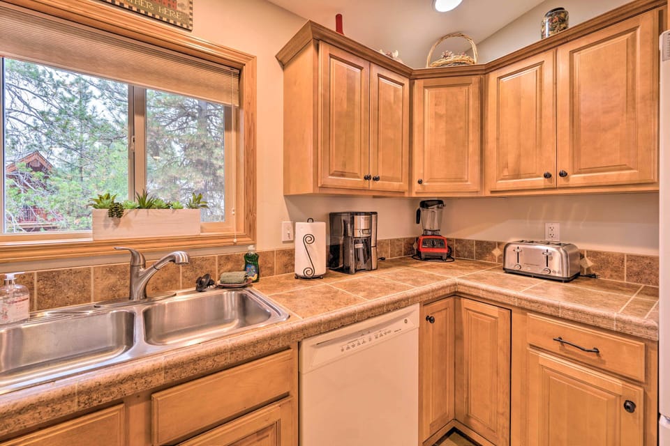 Kitchen | Crockpot | Complimentary Spices