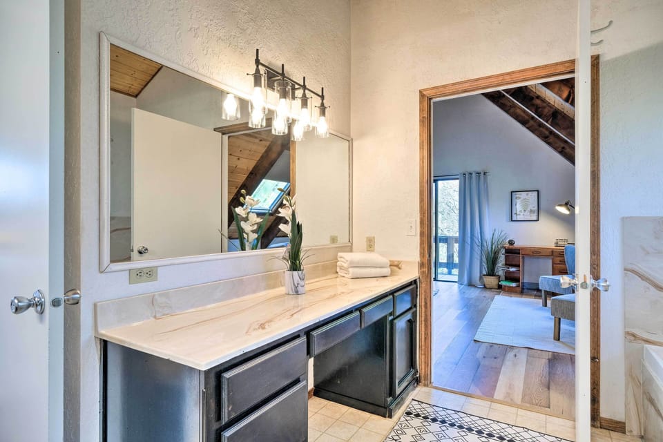 En-Suite Bathroom