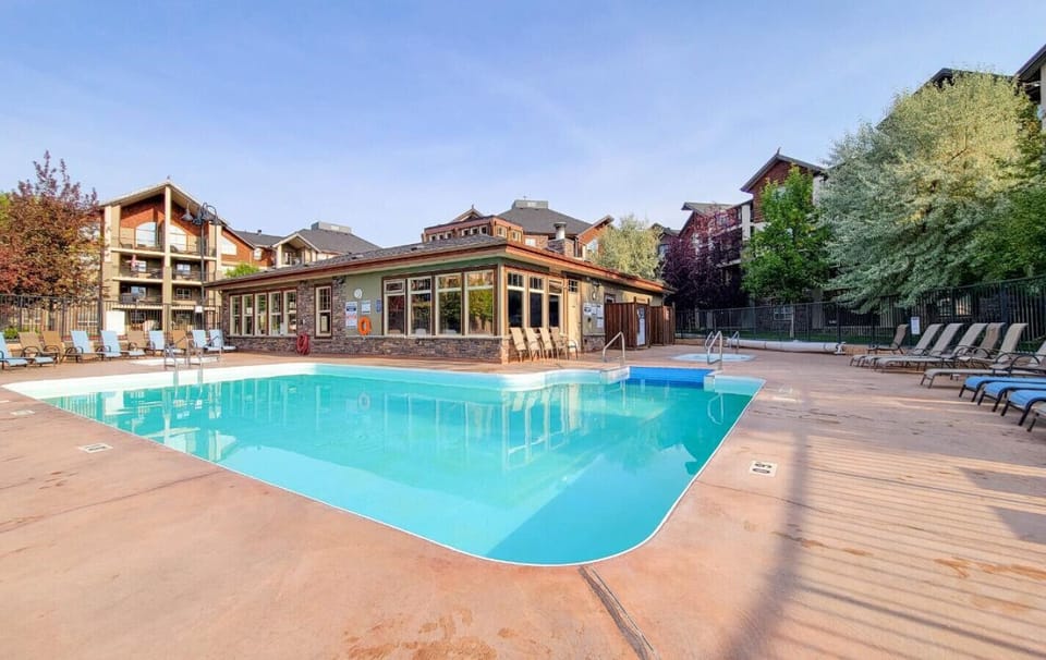 Your stay includes access to the seasonal (May-September long) outdoor pool, year-round hot tub, and fitness centre/gym.