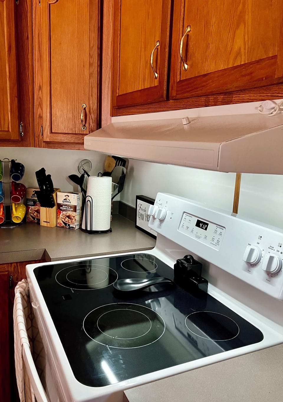 A new 2024 GE electric stove is wonderful to cook with