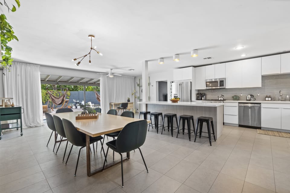 dining area sitting