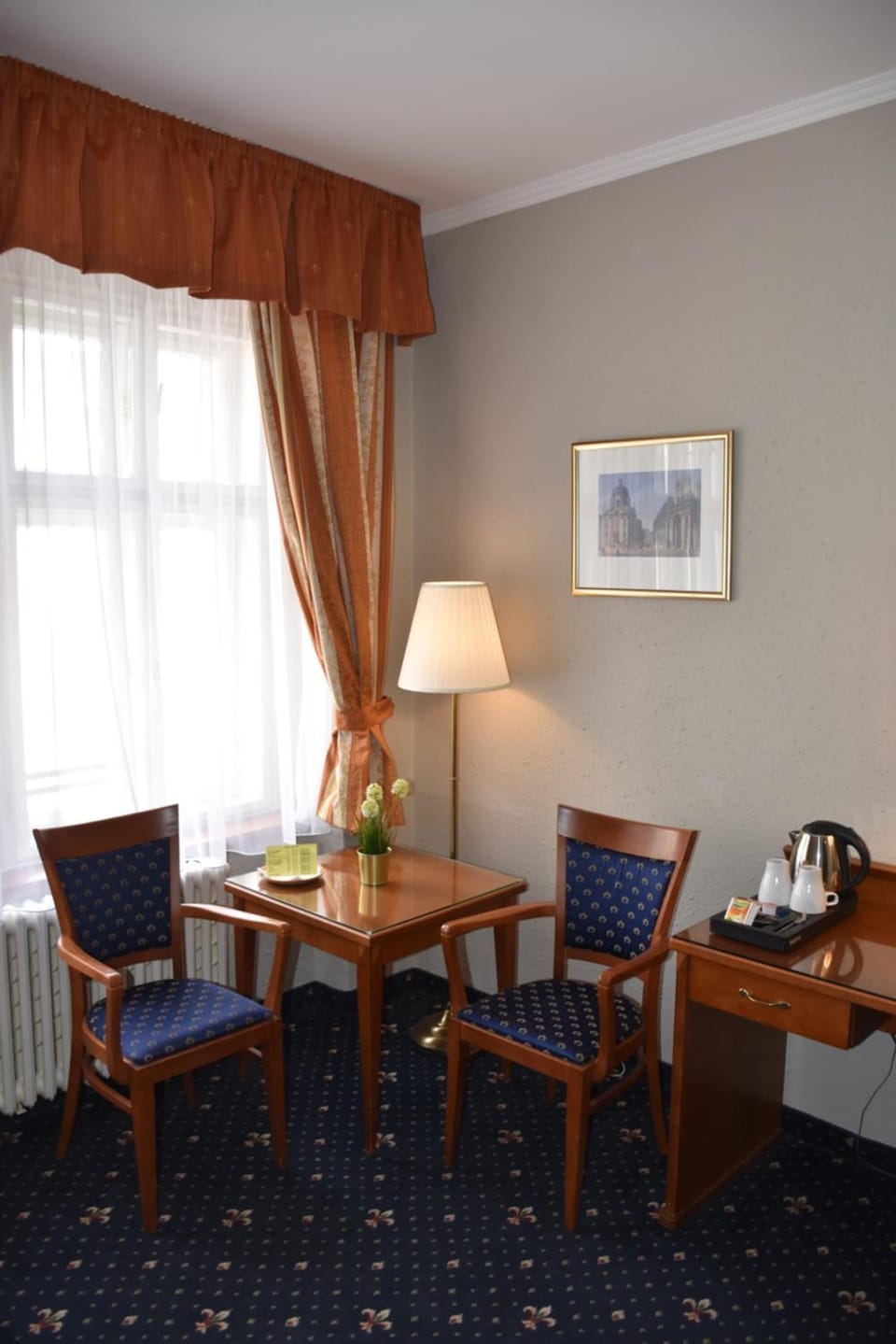 Minibar, in-room safe, desk, free WiFi
