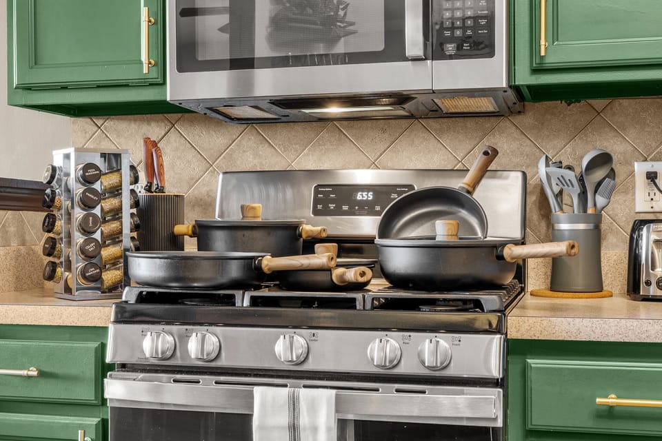 Prepare meals with nonstick pots and pans, a full utensil set, and a gas stove — everything you need for a comfortable stay! Let your inner chef loose!