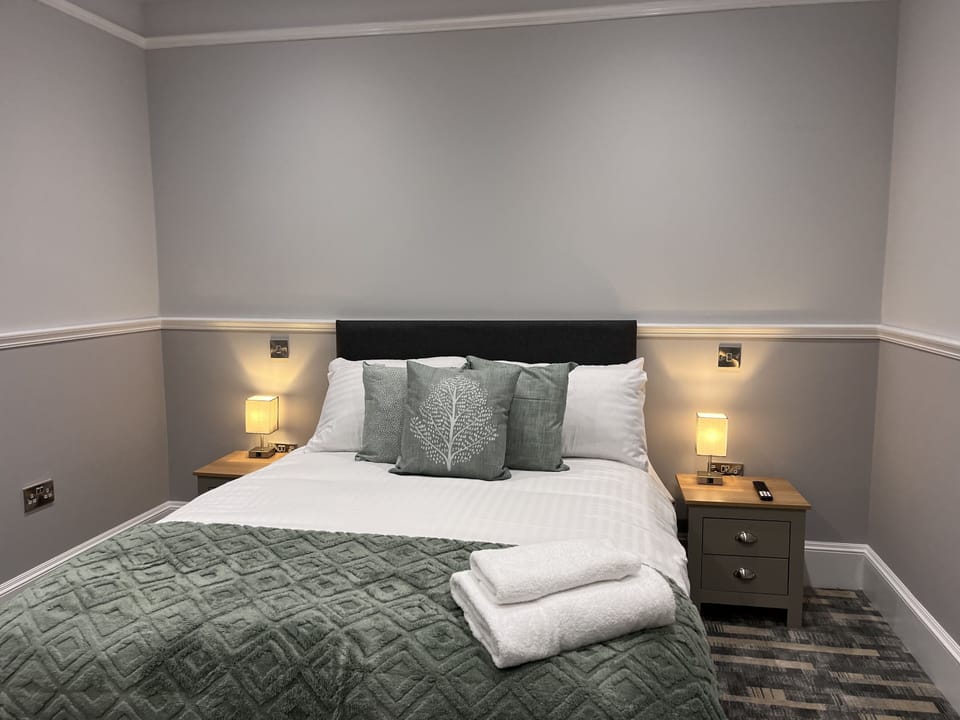 Superior Double | Desk, iron/ironing board, free WiFi, bed sheets