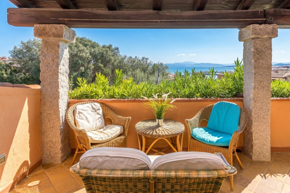 Family Villa, 3 Bedrooms, Microwave (Villetta Franca 100m From The Beach) | Terrace/patio