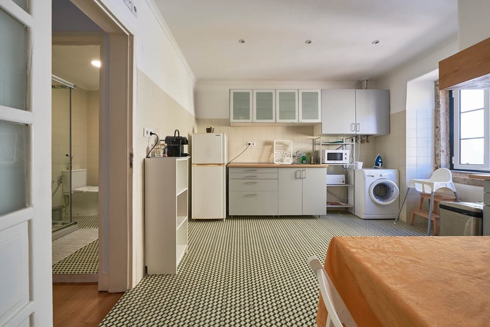 Kitchen (2)