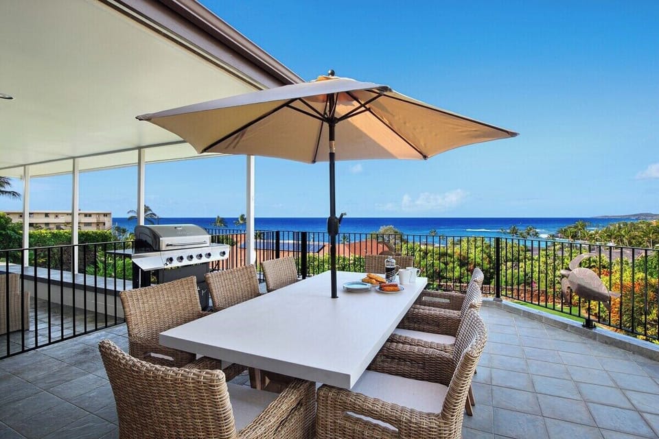 Lanai Dining and BBQ Area - Hale Luco