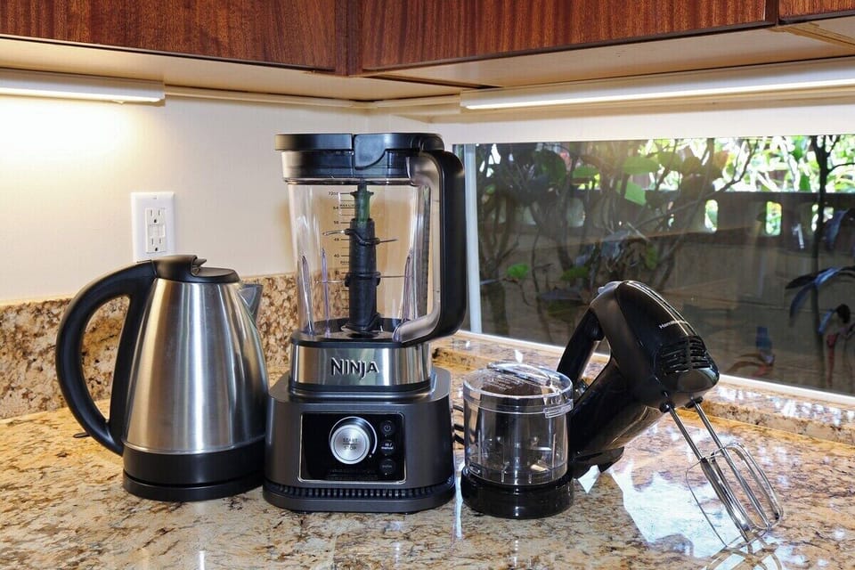 Small Kitchen Appliances - Hale Luco