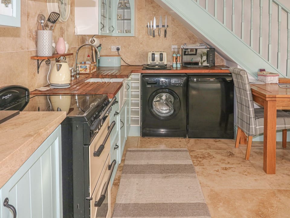 Cottage | Interior