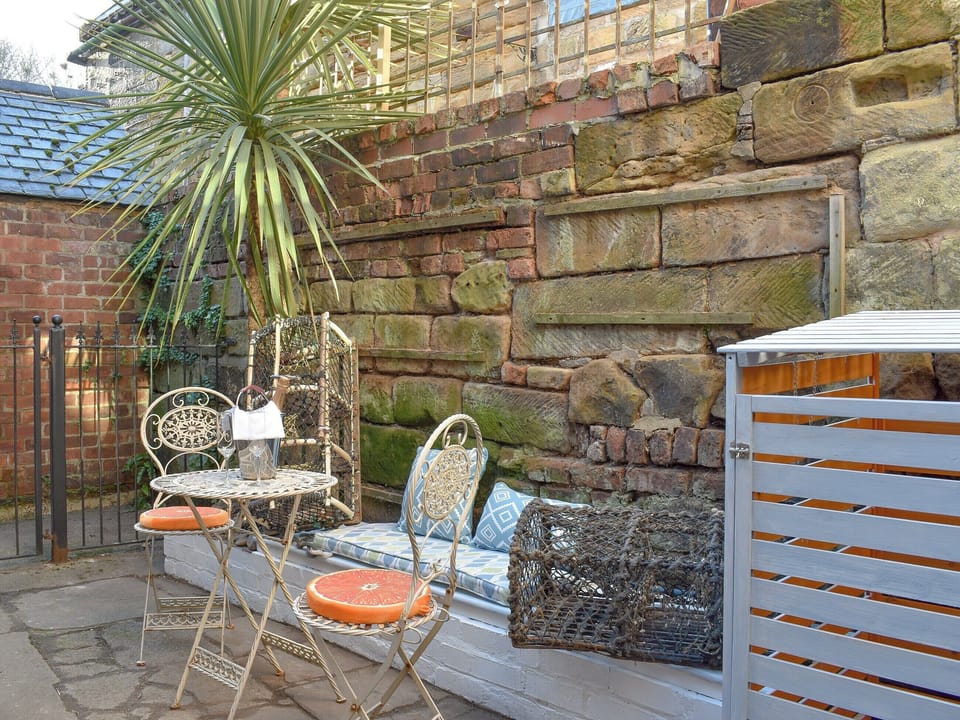 Sitting-out-area | Fisherman&rsquo;s Cottage, Loftus, Saltburn-by-the-Sea