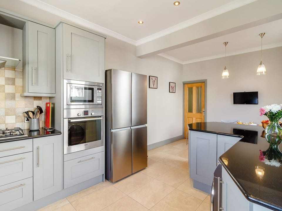 Kitchen/diner | Court House, Porthcawl