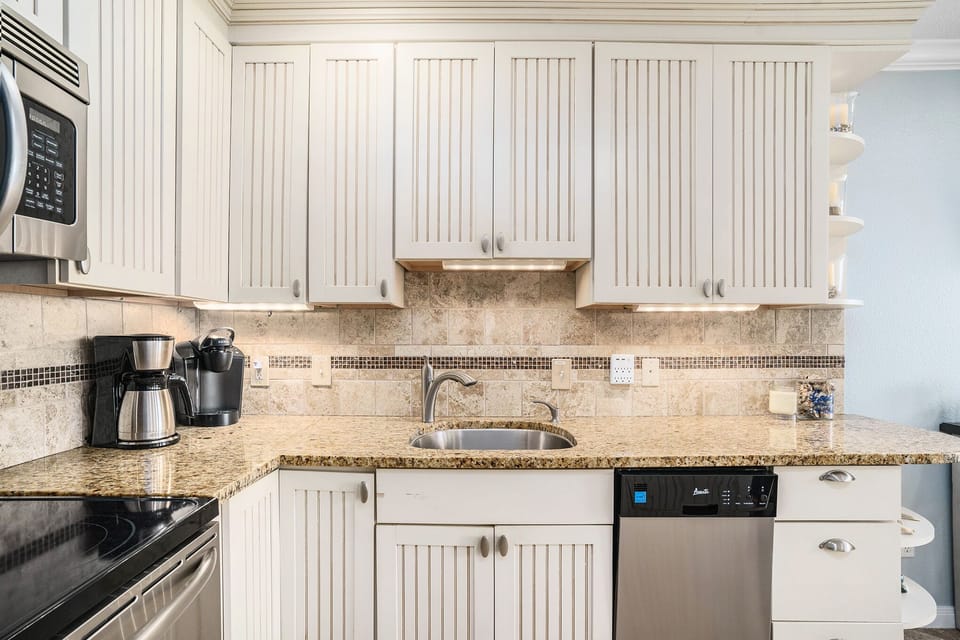 Kitchen with Keurig and regular coffee pot