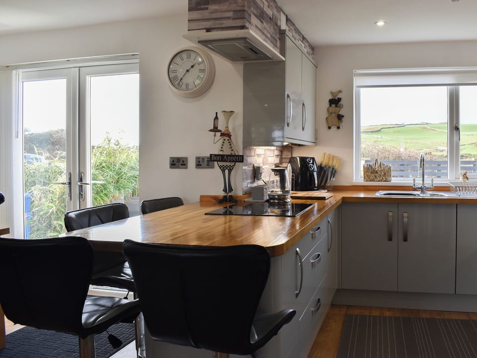 Kitchen | Mountain View, Morfa Bychan