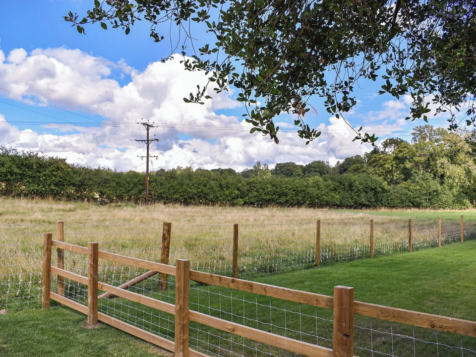 Open plan living space | Keldholme Shepherds Hut - Keldholme Holidays, Keldholme, near Kirkbymoorside